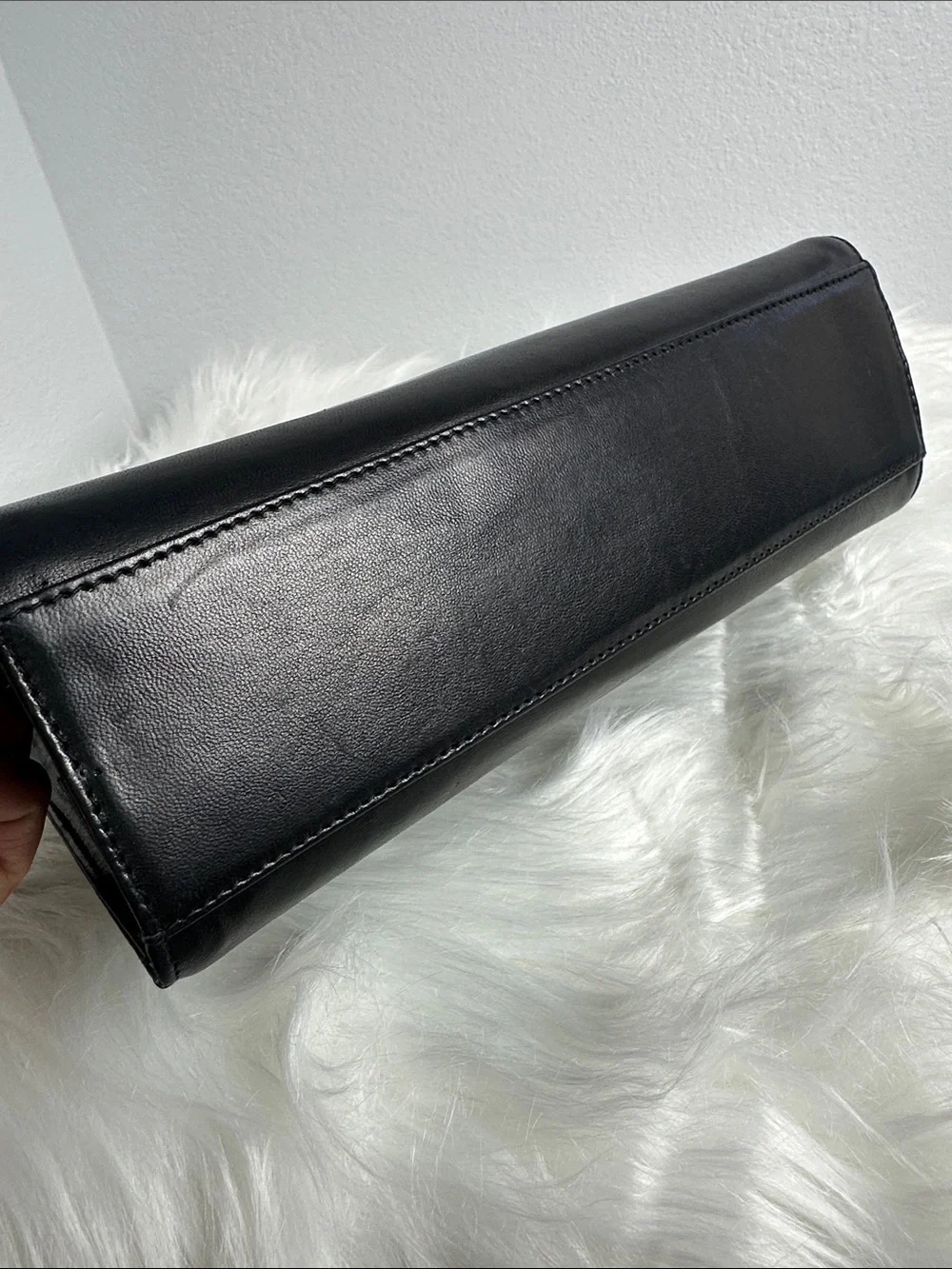 💯Authentic CHANEL Black Lambskin Shoulder Bag with Gold Chain Strap🍀